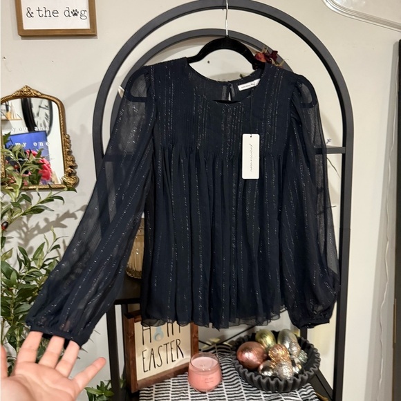 Unsubscribed silk black and silver long sleeve flowy pleated lined blouse - Picture 2 of 8